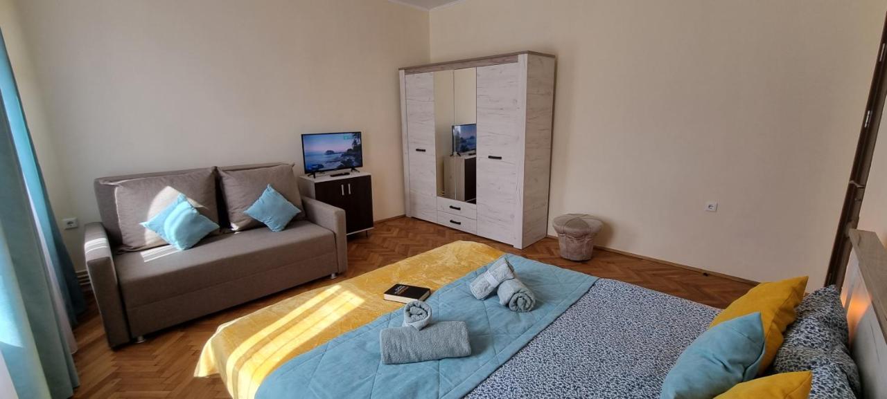Happy Mood Apartments Брашов Екстериор снимка