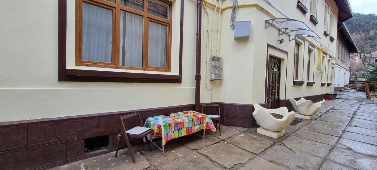 Happy Mood Apartments Брашов Екстериор снимка