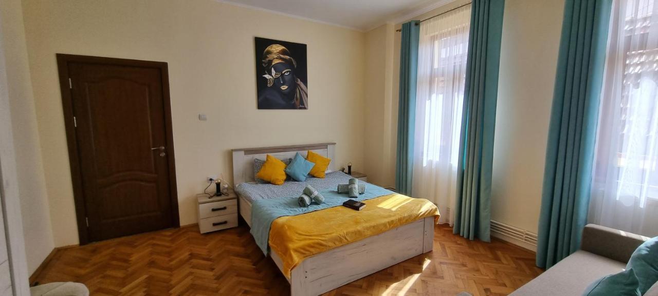 Happy Mood Apartments Брашов Екстериор снимка