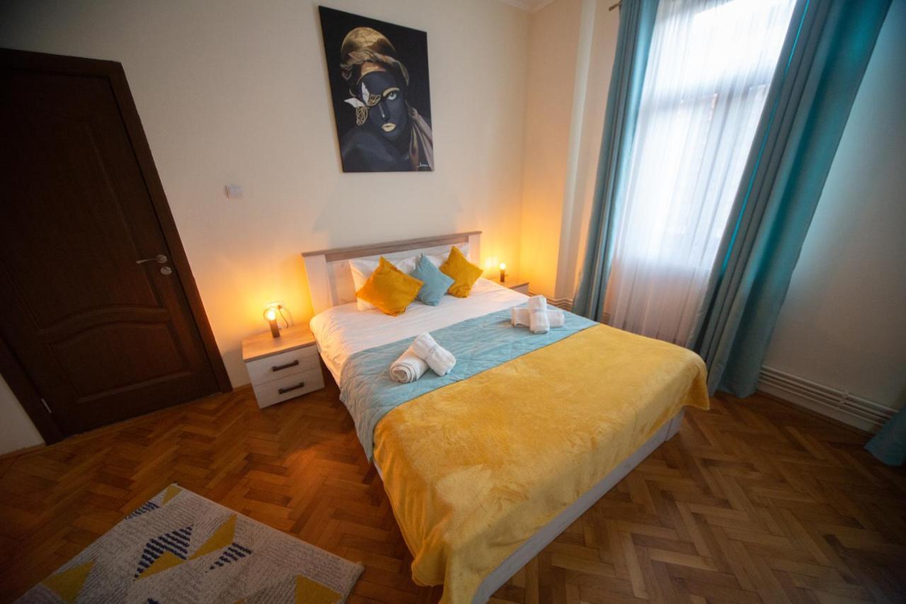 Happy Mood Apartments Брашов Екстериор снимка