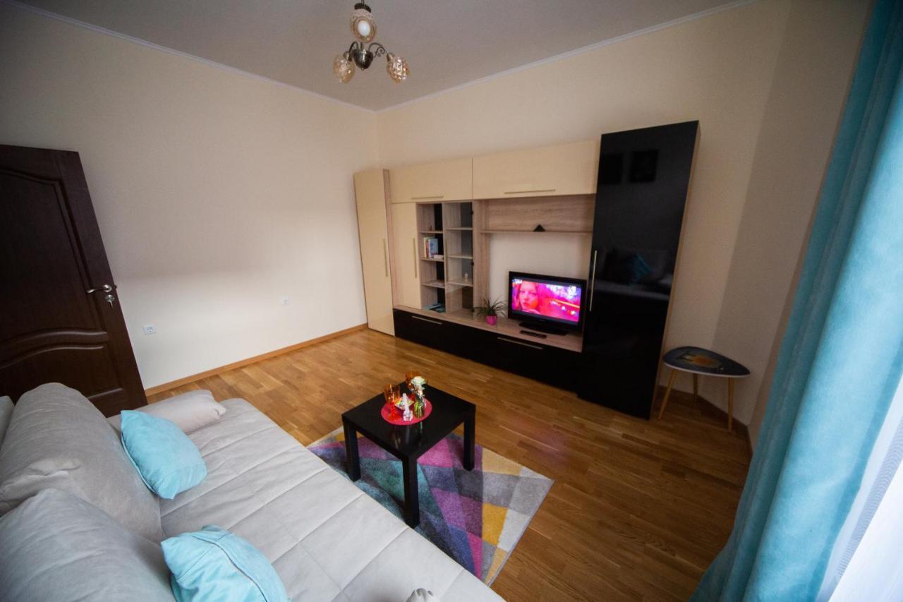 Happy Mood Apartments Брашов Екстериор снимка