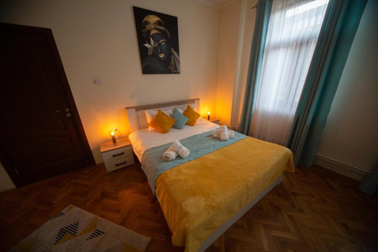 Happy Mood Apartments Брашов Екстериор снимка