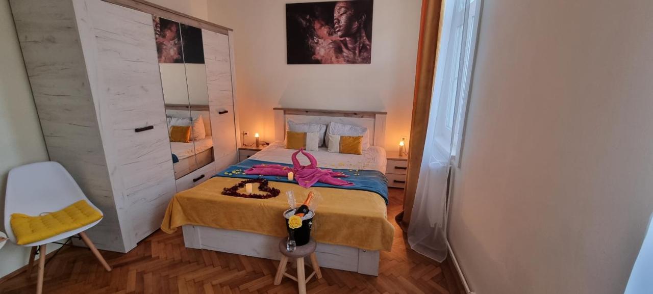 Happy Mood Apartments Брашов Екстериор снимка