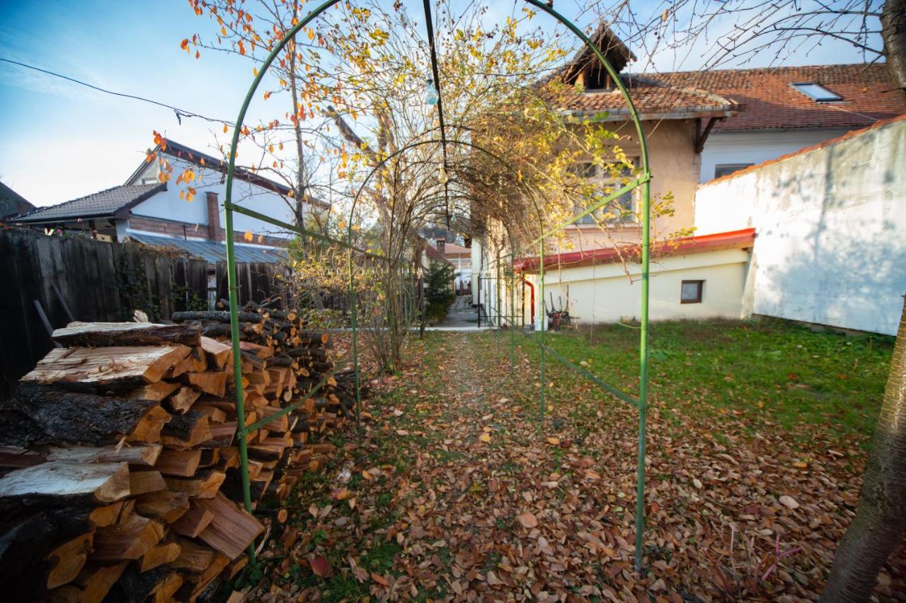 Happy Mood Apartments Брашов Екстериор снимка