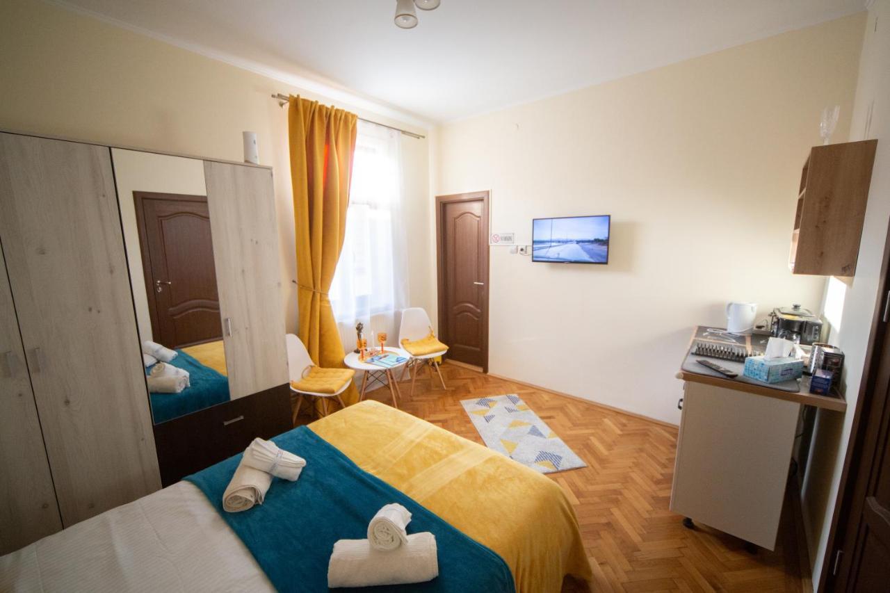 Happy Mood Apartments Брашов Екстериор снимка